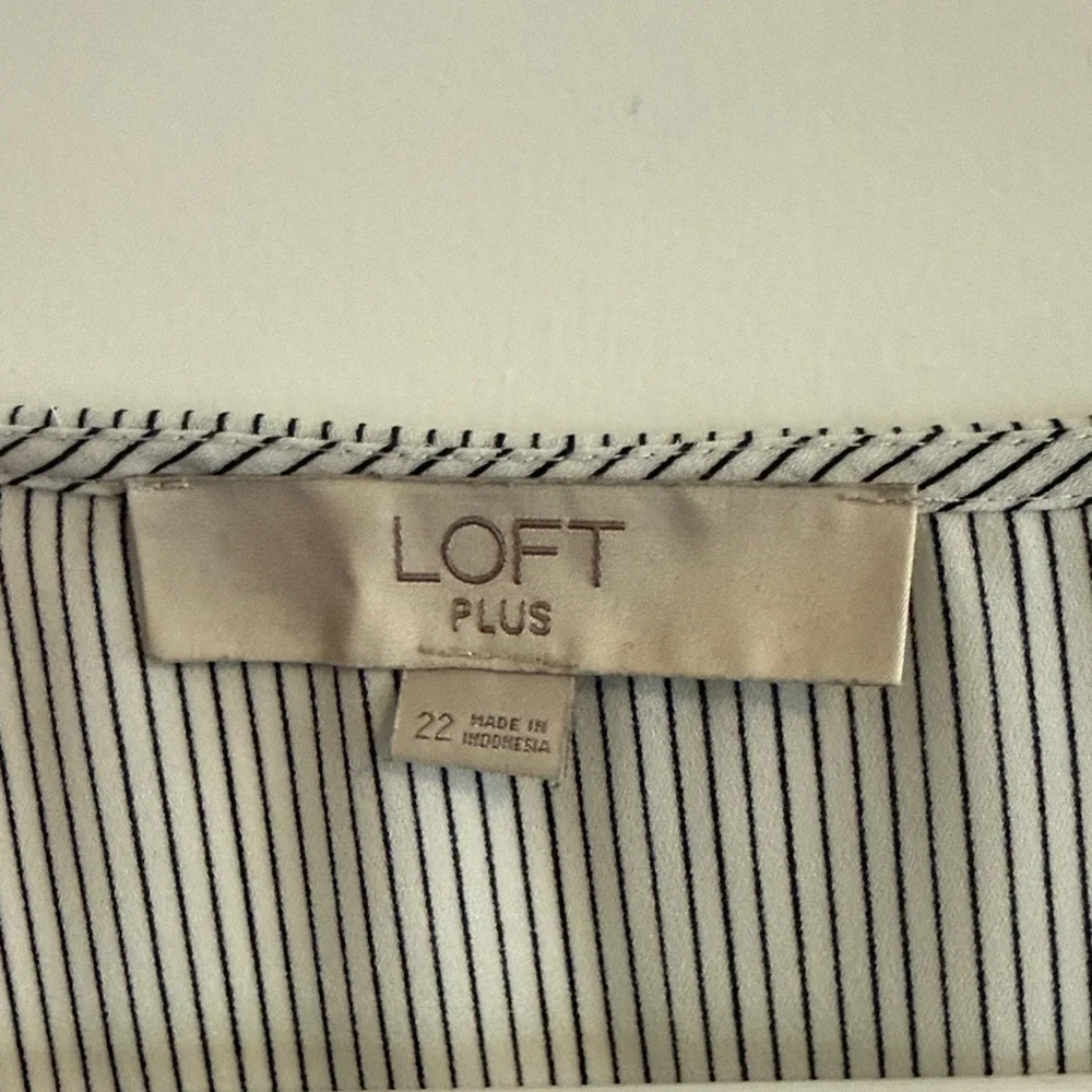 Striped Ruffle Sleeve Shell Top - Gray - Picture 2 of 6